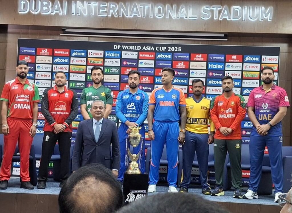 एशिया कप 2025: दुबई प्रेस कॉन्फ्रेंस में हंसी-ठिठोली, नहीं दिखी भारत-पाकिस्तान की कट्टर प्रतिद्वंद्विता